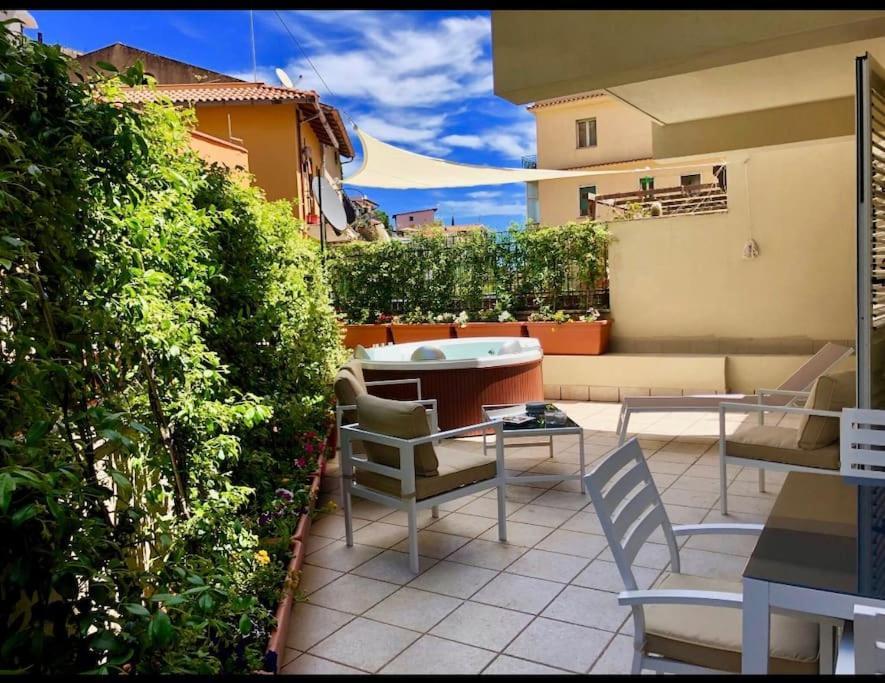 Casa Mando With Terrace And Jacuzzi Διαμέρισμα Ταορμίνα Εξωτερικό φωτογραφία